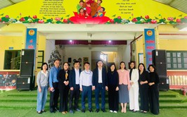 Bí thư Đảng ủy và Chủ tịch UBND xã kiểm tra thực tế tại các trường học trên địa bàn xã chuẩn bị các dự án đầu tư năm 2026