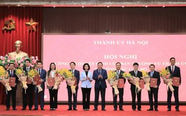 Công bố các quyết định của Ban Thường vụ Thành ủy Hà Nội về công tác cán bộ