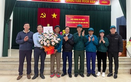 GƯƠNG SÁNG GIỮA ĐỜI THƯỜNG