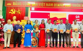 Thị trấn Quốc Oai tổ chức lễ kỷ niệm 135 năm Ngày sinh Chủ tịch Hồ Chí Minh, phát hành cuốn Lịch sử Đảng bộ, Nhân dân thị trấn giai đoạn 1945-2025