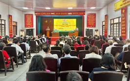 Đảng bộ thị trấn Trạm Trôi tổ chức Lễ kỷ niệm 135 năm ngày sinh Chủ tịch Hồ Chí Minh (19/5/1890 – 19/5/2025), Trao tặng Huy hiệu Đảng đợt 19/5/2025