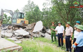 Sài Sơn đồng loạt cưỡng chế 11 công trình vi phạm đất đai, trật tự xây dựng