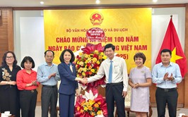 Phó Chủ tịch UBND Thành phố Vũ Thu Hà thăm, chúc mừng các cơ quan nhân Ngày Báo chí Cách mạng Việt Nam 21/6