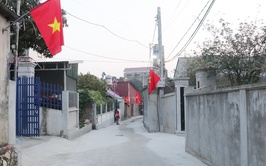 Tổ tự quản số 4 – Tổ dân phố Xuân Mai đồng lòng hiến đất mở đường xây dựng tuyến đường mới đón Xuân Ất Tỵ 2025