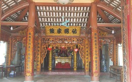 Đình La Dương - một “bảo tàng di sản Hán Nôm”