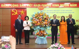 Lễ công bố và trao các Quyết định của Thành phố về công tác cán bộ phường Lĩnh Nam
