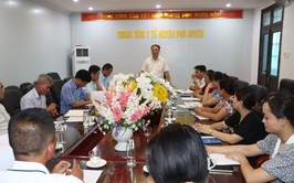 Thường trực Đảng uỷ xã làm việc với Trạm y tế xã