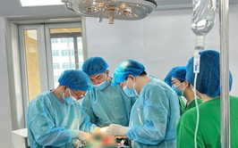 Bệnh viện Ung Bướu Hà Nội cứu sống bệnh nhân suy tim có khối U hiếm gặp