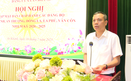 Gặp mặt các đồng chí trong Ban Chấp hành Đảng bộ 5 xã trước sắp xếp