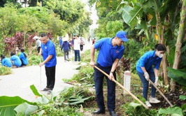 Phường Sơn Tây ra quân tổng vệ sinh môi trường
