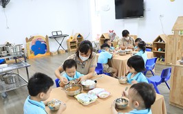 Miễn học phí, hỗ trợ bữa trưa - Dấu ấn năm học mới