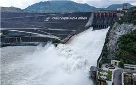 Mở tiếp cửa xả thứ 2 hồ thủy điện Hòa Bình vào hồi 15h00 ngày 15/7/2025