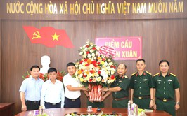 Trường Sĩ quan Lục quân 1 tổ chức khám bệnh, cấp thuốc, tặng quà cho đối tượng chính sách tại xã Yên Xuân ⭐️
