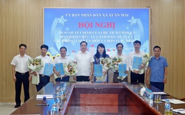 UBND xã Xuân Mai tổ chức trao Quyết định bổ nhiệm chức vụ lãnh đạo quản lý các phòng, ban chuyên môn và đơn vị sự nghiệp thuộc UBND xã
