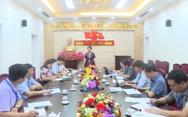 ĐẢNG ỦY XÃ TỔ CHỨC HỘI NGHỊ LÀM VIỆC VỚI TIỂU BAN TUYÊN TRUYỀN VÀ TRUNG TÂM VHTT&TT VỀ CÔNG TÁC CHUẨN BỊ TUYÊN TRUYỀN ĐẠI HỘI