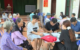 Xã Phúc Thọ tiếp nhận hồ sơ trợ cấp hưu trí xã hội cho người cao tuổi không hưởng lương hưu