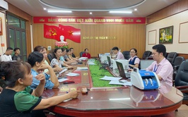 PHÒNG GIAO DỊCH NGÂN HÀNG CHÍNH SÁCH XÃ HỘI ỨNG HÒA TỔ CHỨC ĐIỂM TRỰC GIAO DỊCH HẰNG THÁNG TẠI XÃ VÂN ĐÌNH