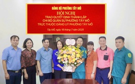 Phường Tây Mỗ công bố và trao quyết định thành lập Chi bộ Quân sự phường Tây Mỗ