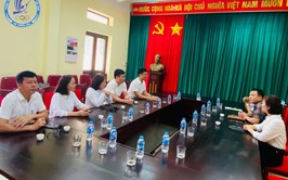 ĐỒNG CHÍ CHỦ TỊCH UBND XÃ THIÊN LỘC LÀM VIỆC VỚI CÁC THÔN TRÊN ĐỊA BÀN XÃ: LẮNG NGHE KHÓ KHĂN, THÁO GỠ VƯỚNG MẮC