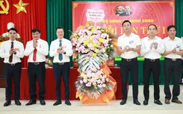 Chi bộ UBND Minh Châu: Hạt nhân chuyển đổi số của địa phương