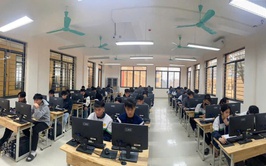 TRƯỜNG THPT LƯU HOÀNG ĐẠT TỶ LỆ 100% HỌC SINH ĐỖ TỐT NGHIỆP TRONG KỲ THI TỐT NGHIỆP NĂM 2025