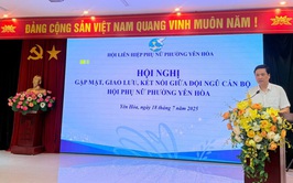 Đội ngũ cán bộ Hội LHPN phường Yên Hòa tổ chức các hoạt động tăng cường đoàn kết, giao lưu, trao đổi kinh nghiệm trong các hoạt động Hội.