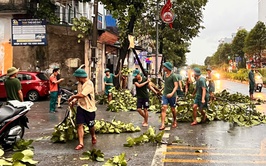 Xã Thanh Oai khẩn trương khắc phục hậu quả trận mưa dông chiều ngày 19/7