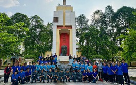 Ủy ban MTTQ Việt Nam và các tổ chức chính trị - xã hội phường Bồ Đề ra quân 'Ngày cuối tuần xanh'
