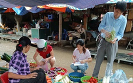 Ứng Hoà tăng cường kiểm tra, giám sát đảm bảo an toàn thực phẩm trên địa bàn.