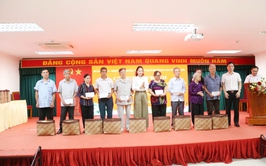 Phường Dương Nội tri ân người có công, gia đình chính sách nhân kỷ niệm 78 năm Ngày Thương binh - Liệt sĩ 