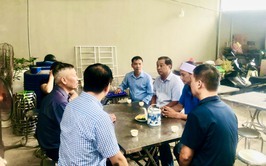 UBND thành phố Hà Nội động viên, hỗ trợ gia đình các nạn nhân vụ lật tàu tại tỉnh Quảng Ninh đang sinh sống trên địa bàn xã Đại Thanh