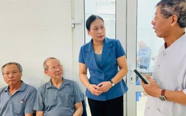 UBMTTQVN xã Phúc Thọ phối hộ tổ chức khám, tư vấn sức khỏe và cấp thuốc miễn phí cho các đối tượng chính sách nhân dịp 27/7