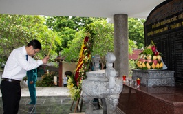 Phường Chương Mỹ tổ chức Lễ viếng nghĩa trang Liệt sỹ nhân kỷ niệm 78 năm Ngày Thương binh – Liệt sỹ (27/7/1947 – 27/7/2025)