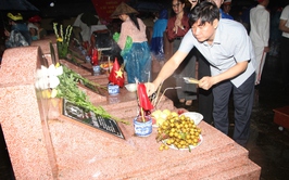 ĐỜI ĐỜI GHI NHỚ CÔNG LAO CÁC ANH HÙNG LIỆT SĨ