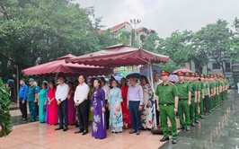Phường Tương Mai tổ chức lễ dâng hương, đặt vòng hoa tưởng nhớ các anh hùng liệt sĩ nhân kỷ niệm 78 năm ngày Thương binh liệt sỹ (27/7/1947-27/7/2025) 