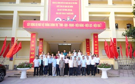 Đảng ủy xã Phù Đổng tổ chức Hội nghị xin ý kiến góp ý của các đồng chí nguyên lãnh đạo Huyện qua các thời kỳ vào Văn kiện Đại hội đại biểu Đảng bộ xã lần thứ I, nhiệm kỳ 2025 - 2030.