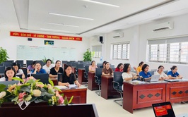 Chi bộ trường Tiểu học Trần Phú tổ chức sinh hoạt chuyên đề góp ý dự thảo văn kiện ĐH đại biểu Đảng bộ phường Lĩnh Nam lần thứ I

