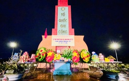Xã Thường Tín đồng loạt tổ chức Lễ thắp nến tri ân và Lễ cầu siêu tại 8 điểm nghĩa trang liệt sĩ.