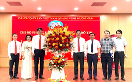 Đại hội Chi bộ Phòng Kinh tế, Hạ tầng và Đô thị phường Cầu Giấy nhiệm kỳ 2025 - 2030