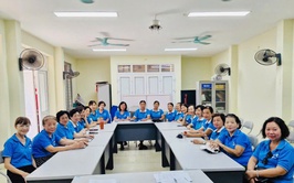 HỘI LIÊN HIỆP PHỤ NỮ PHƯỜNG HAI BÀ TRƯNG TỔ CHỨC HỘI NGHỊ GIAO BAN VỚI 66 CHI HỘI TRỰC THUỘC HỘI, TRIỂN KHAI NHIỆM VỤ CÔNG TÁC THÁNG 8 NĂM 2025