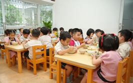 Thông báo tiếp nhận hồ sơ năng lực các đơn vị có nhu cầu đăng ký cung ứng thực phẩm, nguyên liệu thực phẩm; cung cấp suất ăn cho bữa ăn bán trú, các đơn vị cung cấp nước uống ...