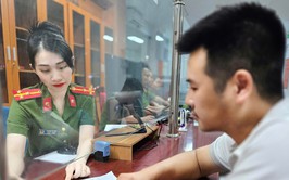 “Ca tối” phục vụ dân - mô hình mới từ Công an phường Ngọc Hà