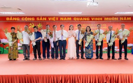 Phường Dương Nội công bố Quyết định tiếp nhận, thành lập các tổ chức Đảng trực thuộc Đảng bộ phường