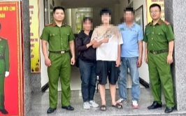 Nam sinh ở Hà Nội bị