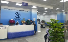 Ngày đầu vận hành Điểm Phục vụ hành chính công Hoàng Đạo Thúy