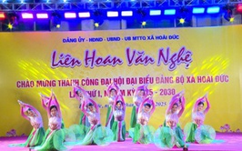 Liên hoan văn nghệ chào mừng thành công Đại hội đảng bộ xã Hoài Đức