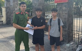 Gương sáng học đường: Hai học sinh nhặt được của rơi, trả lại người mất