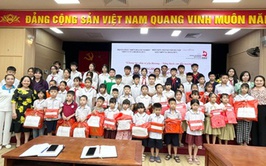 Trao học phẩm cho học sinh vượt khó năm học 2025-2026