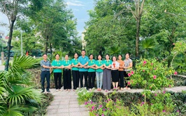 Hội nông dân xã Thư Lâm lắp biển công trình chào mừng Đại hội Đảng các cấp nhiệm kỳ 2025 – 2030