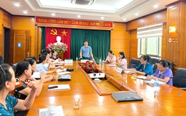 Phòng giao dịch NHCSXH Hà Đông giao ban đánh giá hoạt động tín dụng tháng 8/2025 trên địa bàn phường Hà Đông